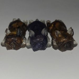 6 resin bulldogs